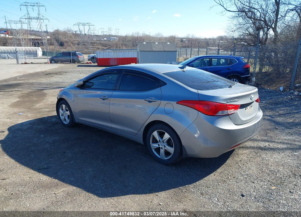 2013 HYUNDAI ELANTRA GLS VIN: KMHDH4AE8DU761235