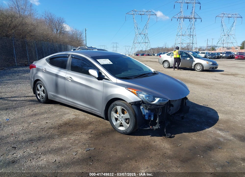 2013 HYUNDAI ELANTRA GLS VIN: KMHDH4AE8DU761235