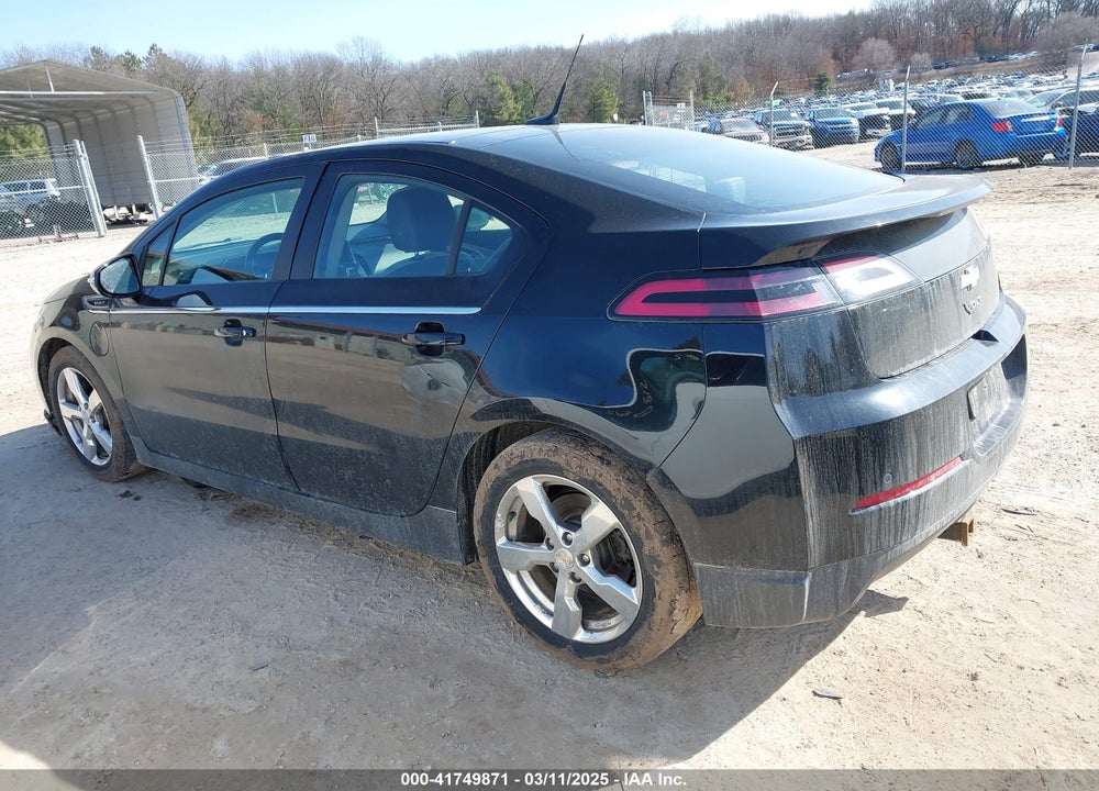 2011 CHEVROLET VOLT VIN: 1G1RD6E44BU100469
