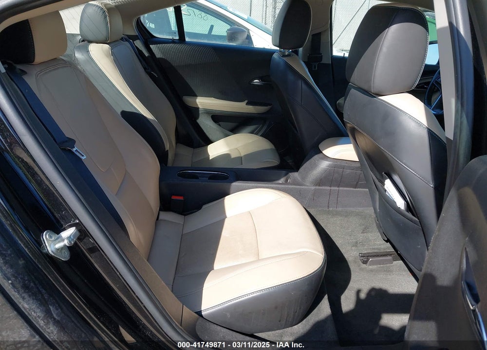 2011 CHEVROLET VOLT VIN: 1G1RD6E44BU100469