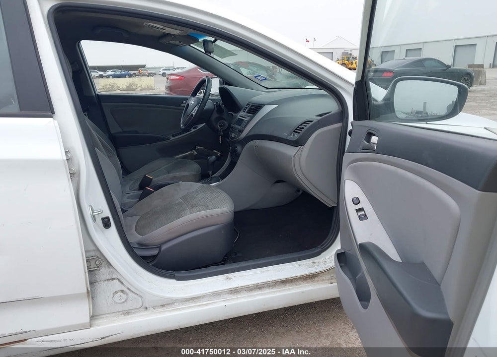 2016 HYUNDAI ACCENT VIN: KMHCT5AE1GU255587