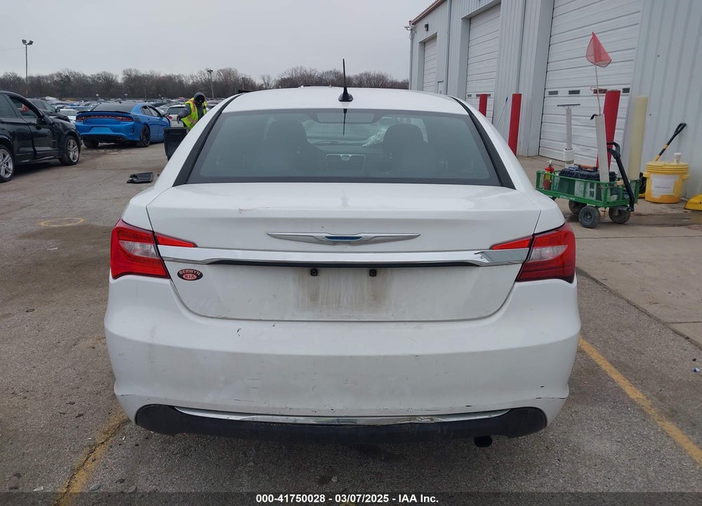 2013 CHRYSLER 200 VIN: 1C3CCBBB0DN667193