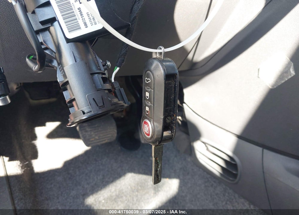 2013 FIAT 500 VIN: 3C3CFFAR9DT684474