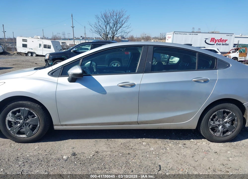 2017 CHEVROLET CRUZE VIN: 1G1BC5SM6H7133628