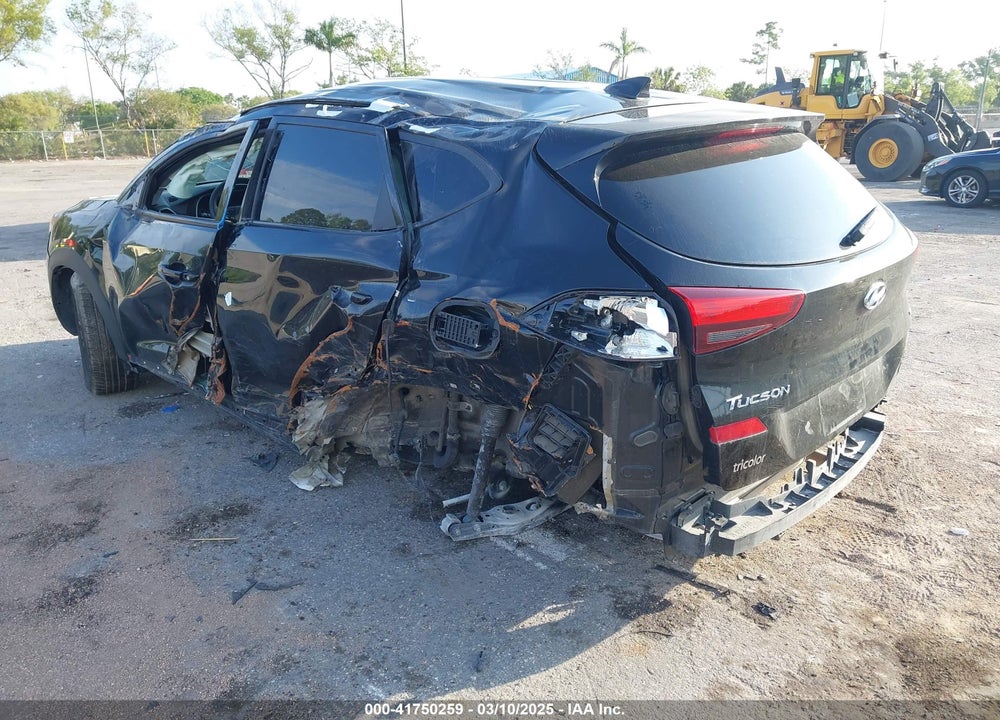 2019 HYUNDAI TUCSON VIN: KM8J2CA44KU869810