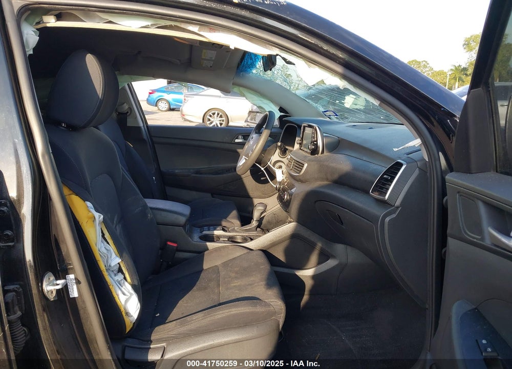 2019 HYUNDAI TUCSON VIN: KM8J2CA44KU869810