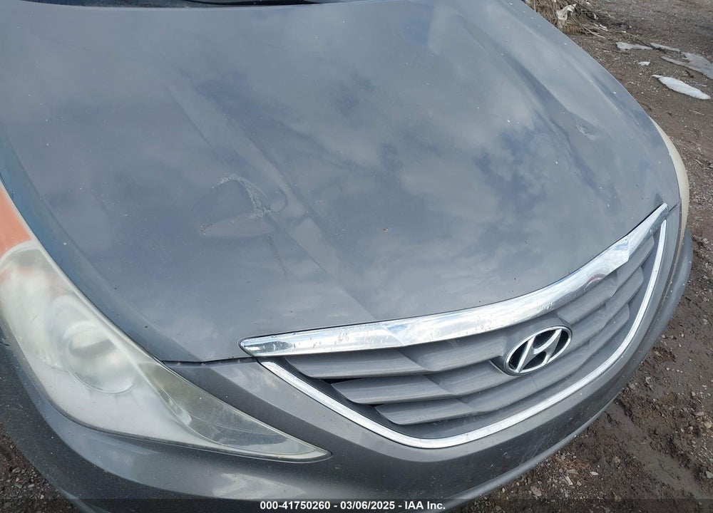 2011 HYUNDAI SONATA VIN: 5NPEB4AC3BH049778