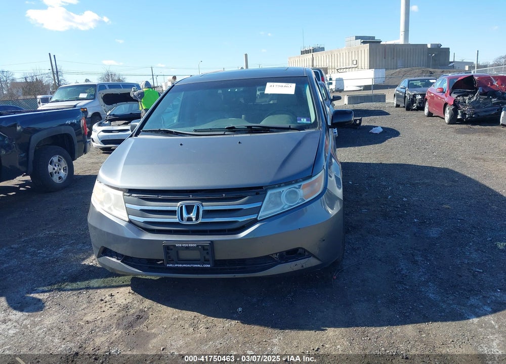 2011 HONDA ODYSSEY VIN: 5FNRL5H66BB096354