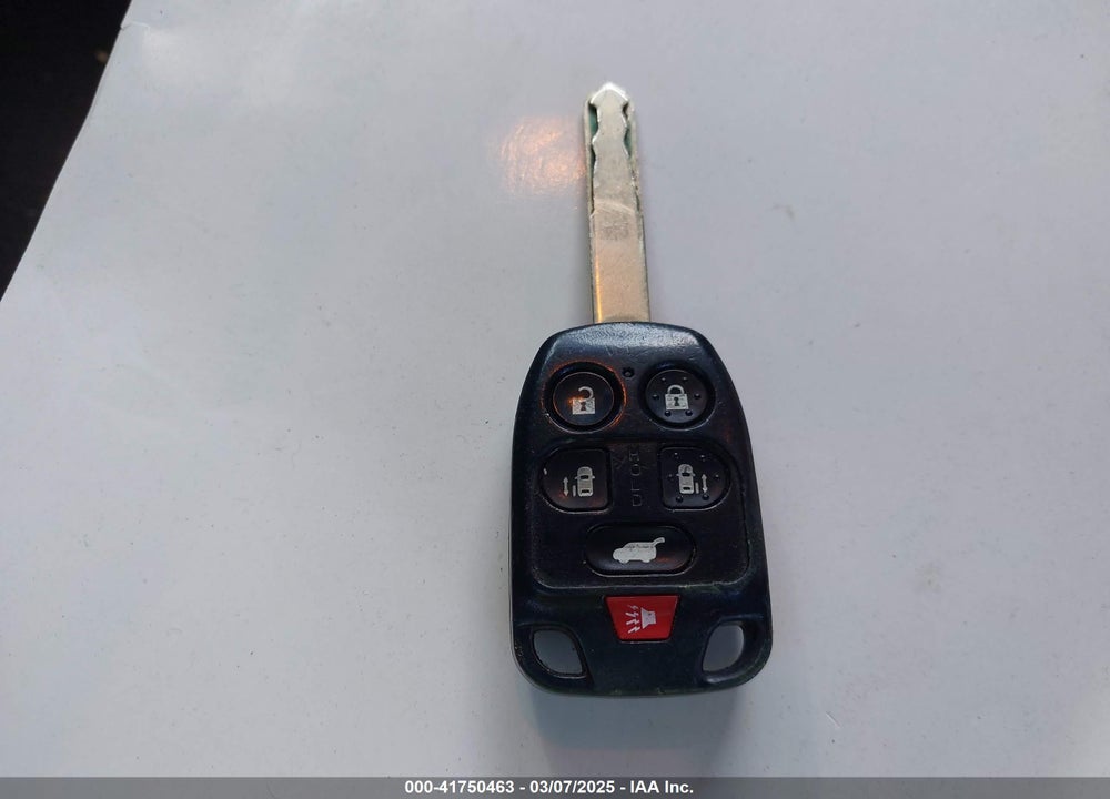 2011 HONDA ODYSSEY VIN: 5FNRL5H66BB096354