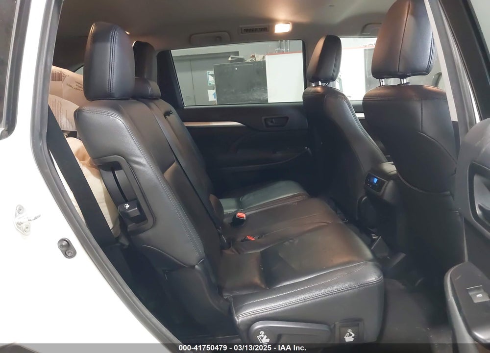 2017 TOYOTA HIGHLANDER VIN: 5TDBZRFH1HS448059