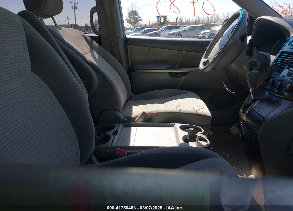 2008 TOYOTA SIENNA VIN: 5TDZK23C18S222235
