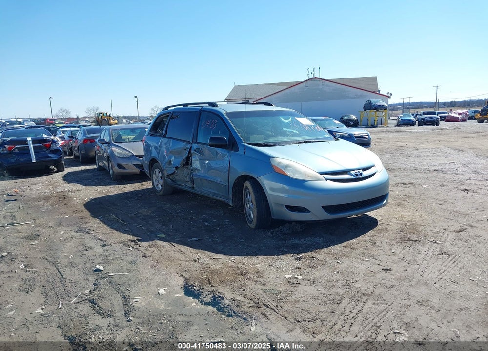 2008 TOYOTA SIENNA VIN: 5TDZK23C18S222235