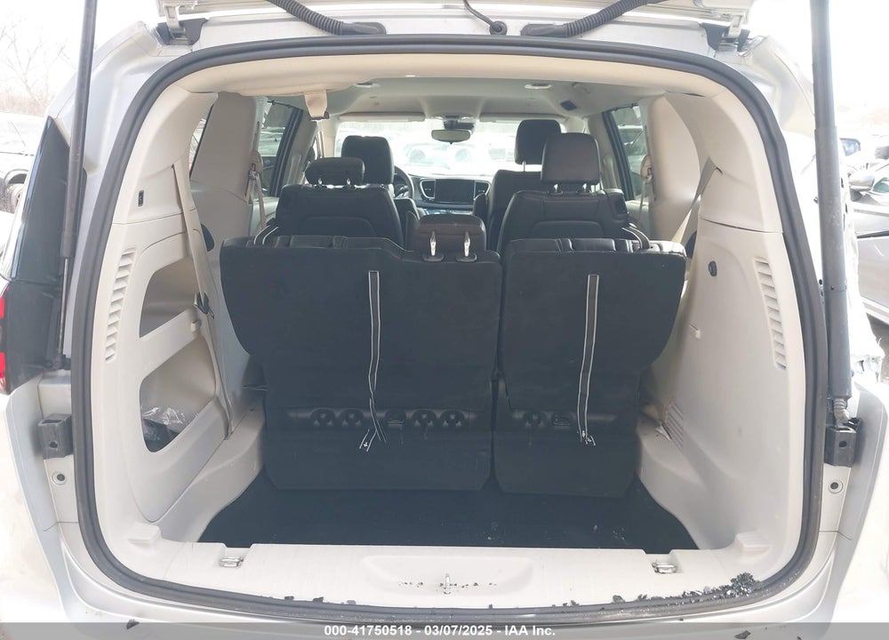 2024 CHRYSLER PACIFICA TOURING L VIN: 2C4RC1BG2RR133120