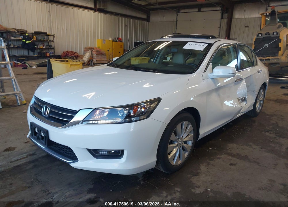 2015 HONDA ACCORD VIN: 1HGCR2F81FA062975