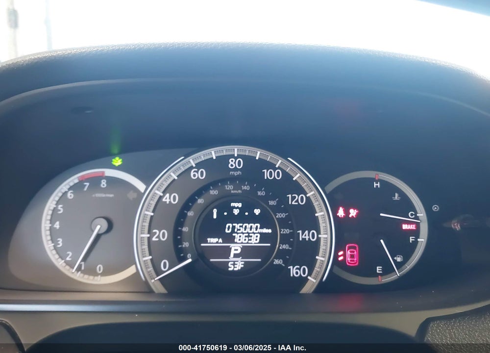 2015 HONDA ACCORD VIN: 1HGCR2F81FA062975