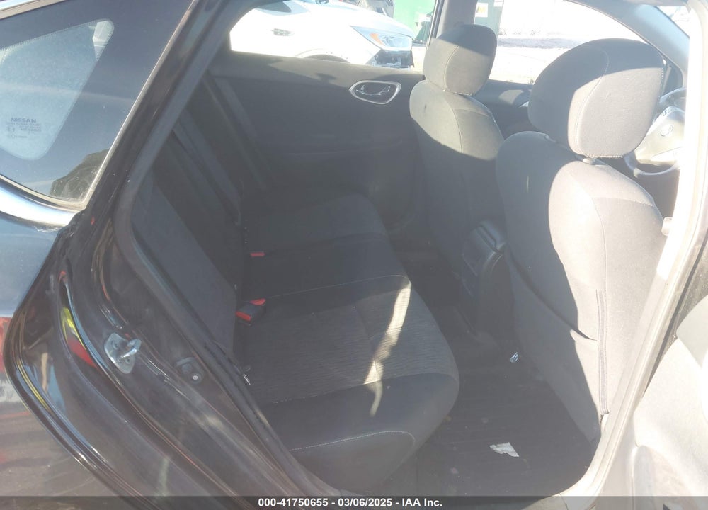 2015 NISSAN SENTRA VIN: 3N1AB7AP7FL686930