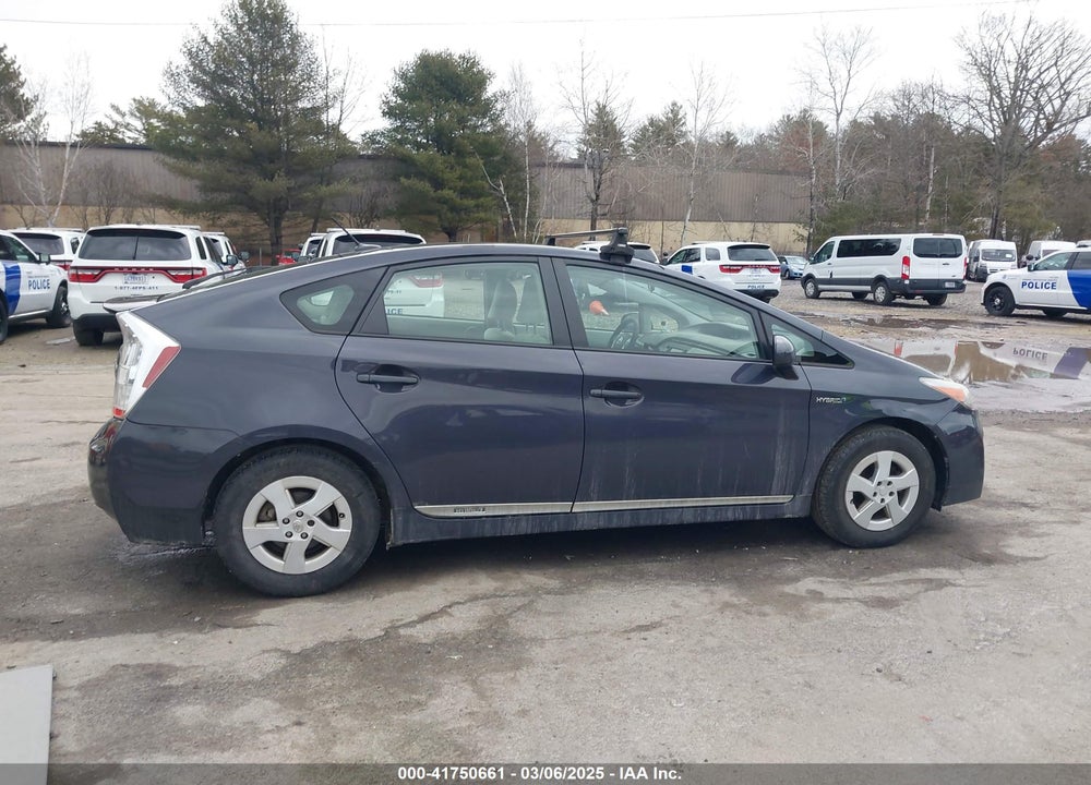 2011 TOYOTA PRIUS THREE VIN: JTDKN3DU9B0255712