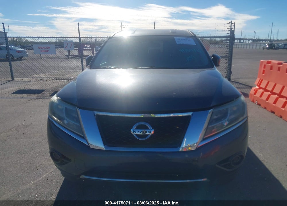 2014 NISSAN PATHFINDER S VIN: 5N1AR2MN1EC684635