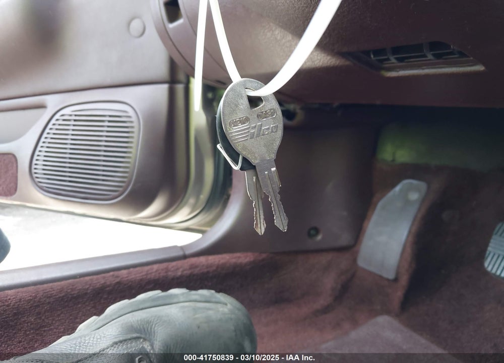 1989 NISSAN MAXIMA VIN: JN1HJ01P9KT232175