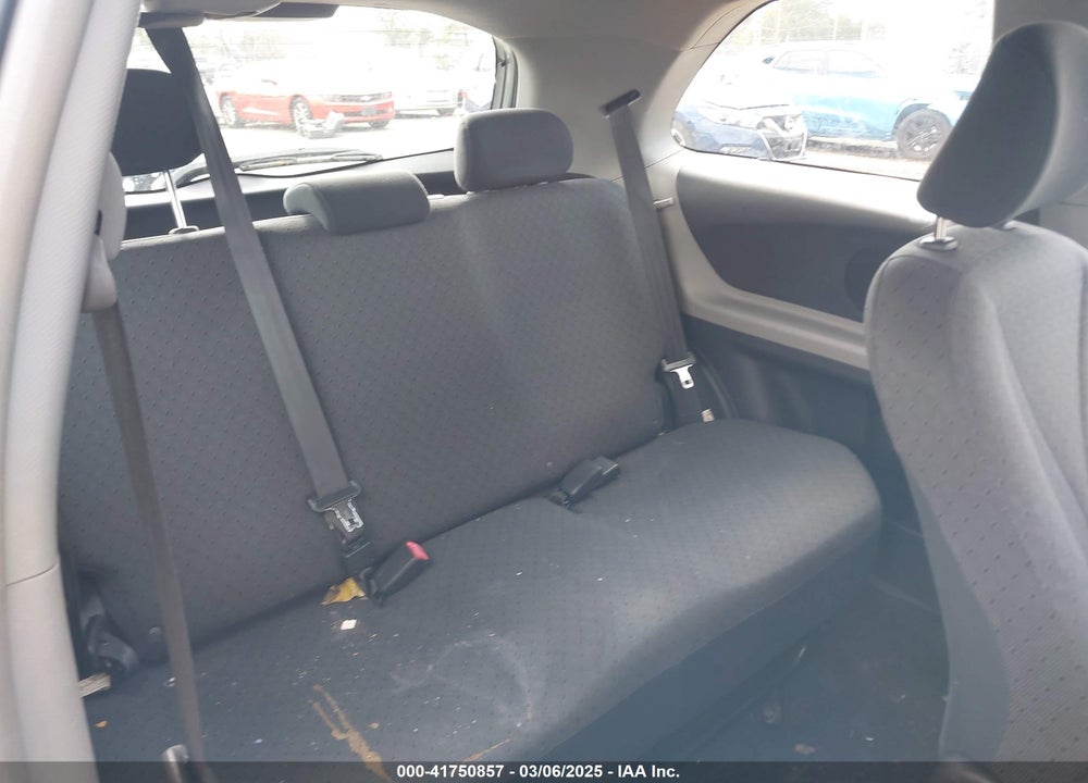 2009 TOYOTA YARIS VIN: JTDJT903795245050