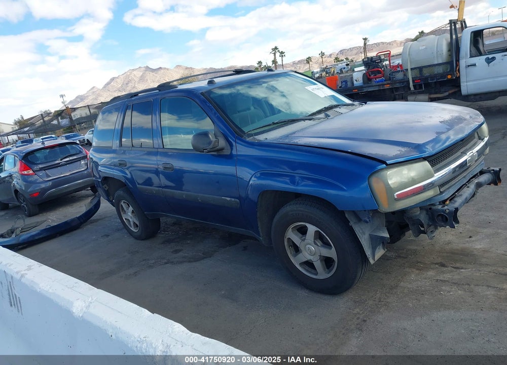 2005 CHEVROLET TRAILBLAZER LS VIN: 1GNDS13S852164047