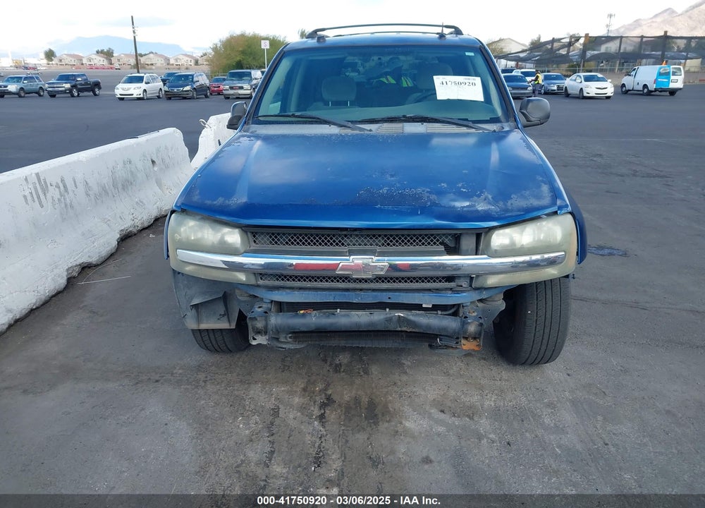 2005 CHEVROLET TRAILBLAZER LS VIN: 1GNDS13S852164047