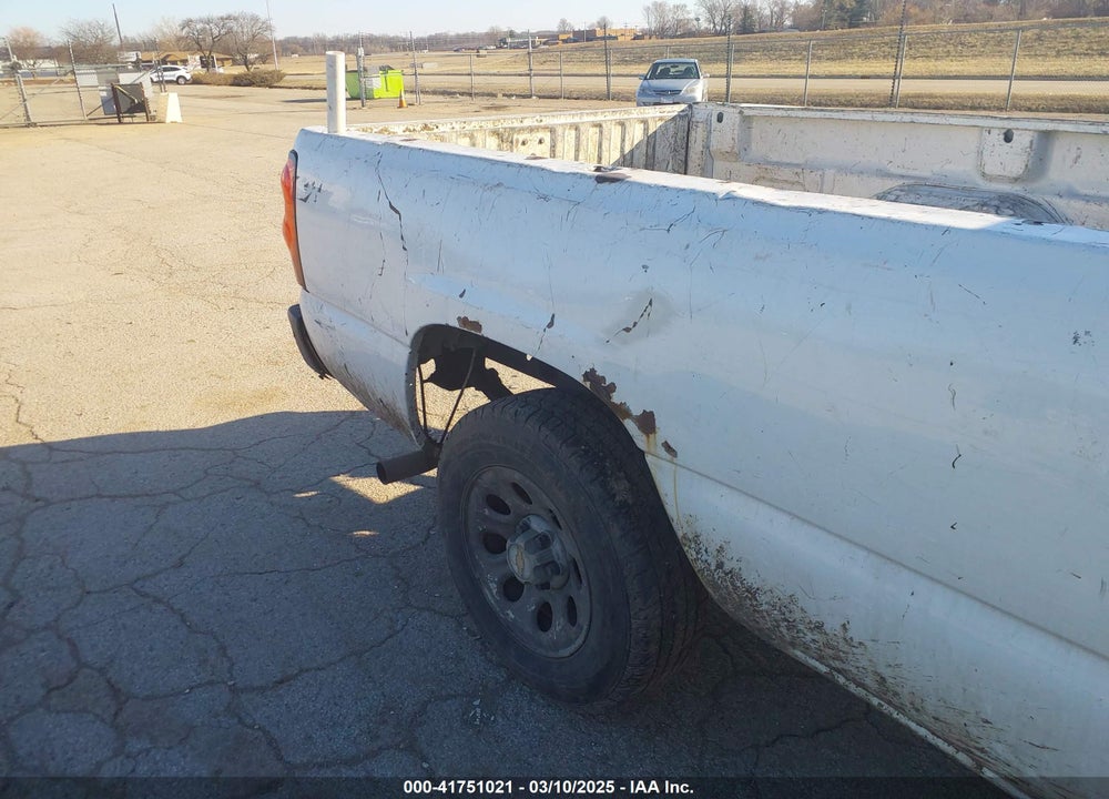 2005 CHEVROLET SILVERADO 1500 WORK TRUCK VIN: 1GCEC14VX5Z220807