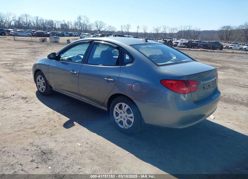 2010 HYUNDAI ELANTRA VIN: KMHDU4AD3AU932469