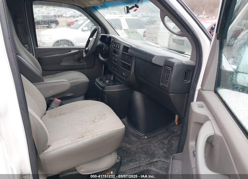 2014 GMC SAVANA VIN: 1GTW7FCGXE1196998