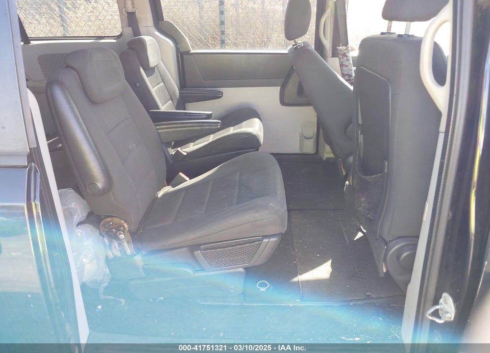 2009 DODGE GRAND CARAVAN VIN: 2D8HN54129R523223