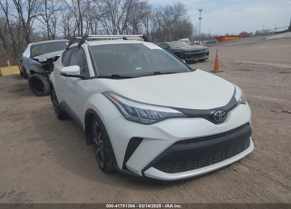 2020 TOYOTA C-HR XLE VIN: JTNKHMBX1L1077778