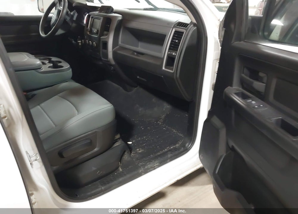 2019 RAM 1500 CLASSIC VIN: 1C6RR7KT2KS547458