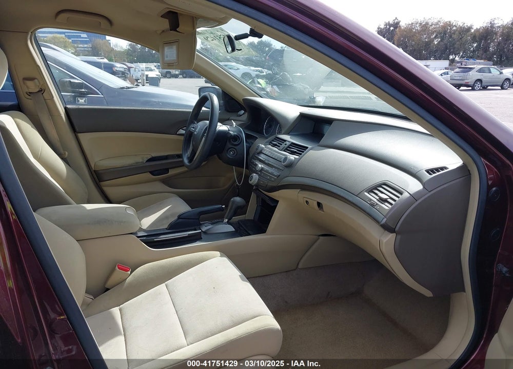 2008 HONDA ACCORD VIN: JHMCP26408C052123