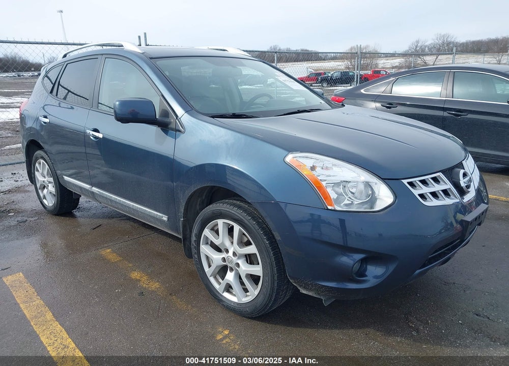 2013 NISSAN ROGUE SV W/SL PKG VIN: JN8AS5MV8DW122694
