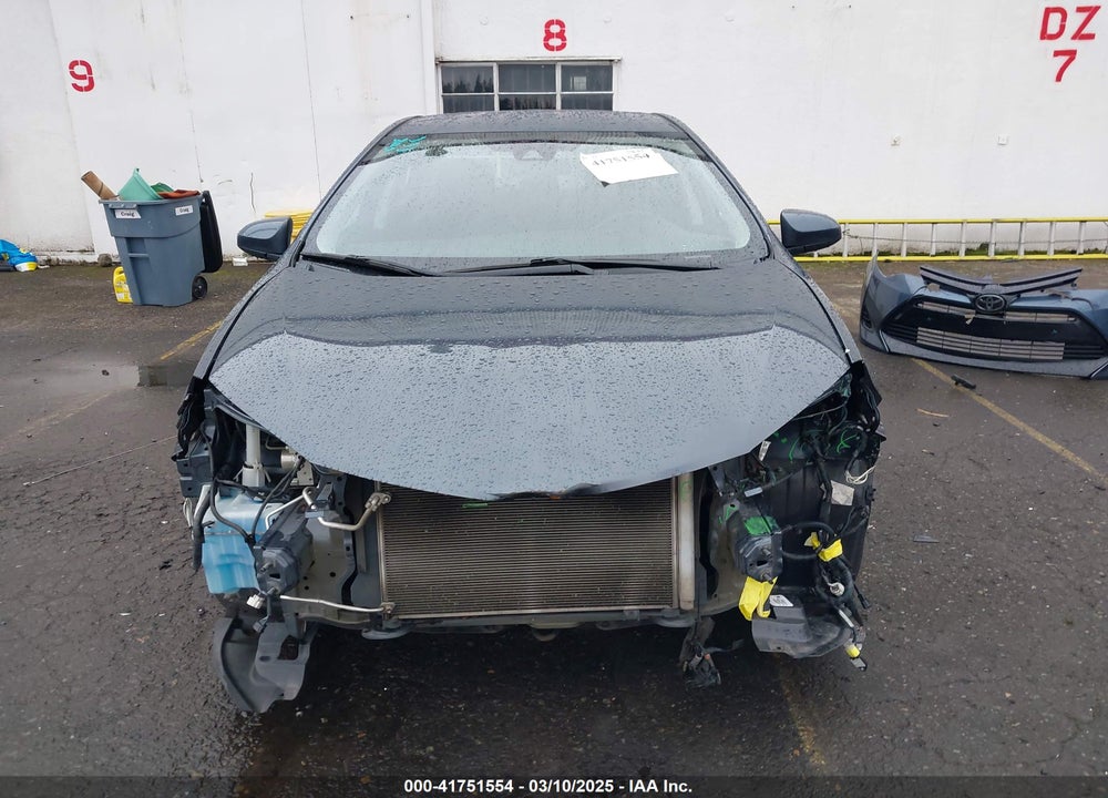 2018 TOYOTA COROLLA VIN: 2T1BURHE6JC985753