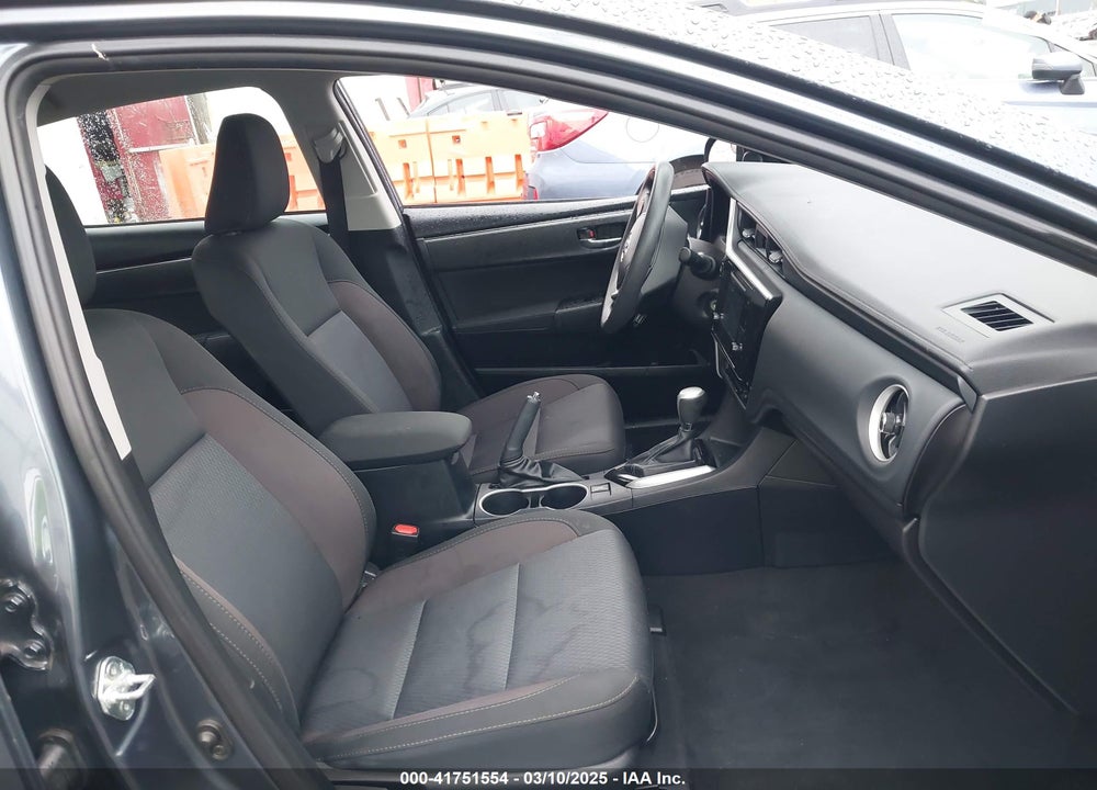 2018 TOYOTA COROLLA VIN: 2T1BURHE6JC985753