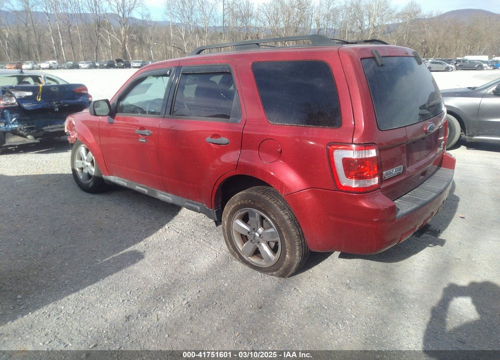 2011 FORD ESCAPE VIN: 1FMCU9DG2BKC02614