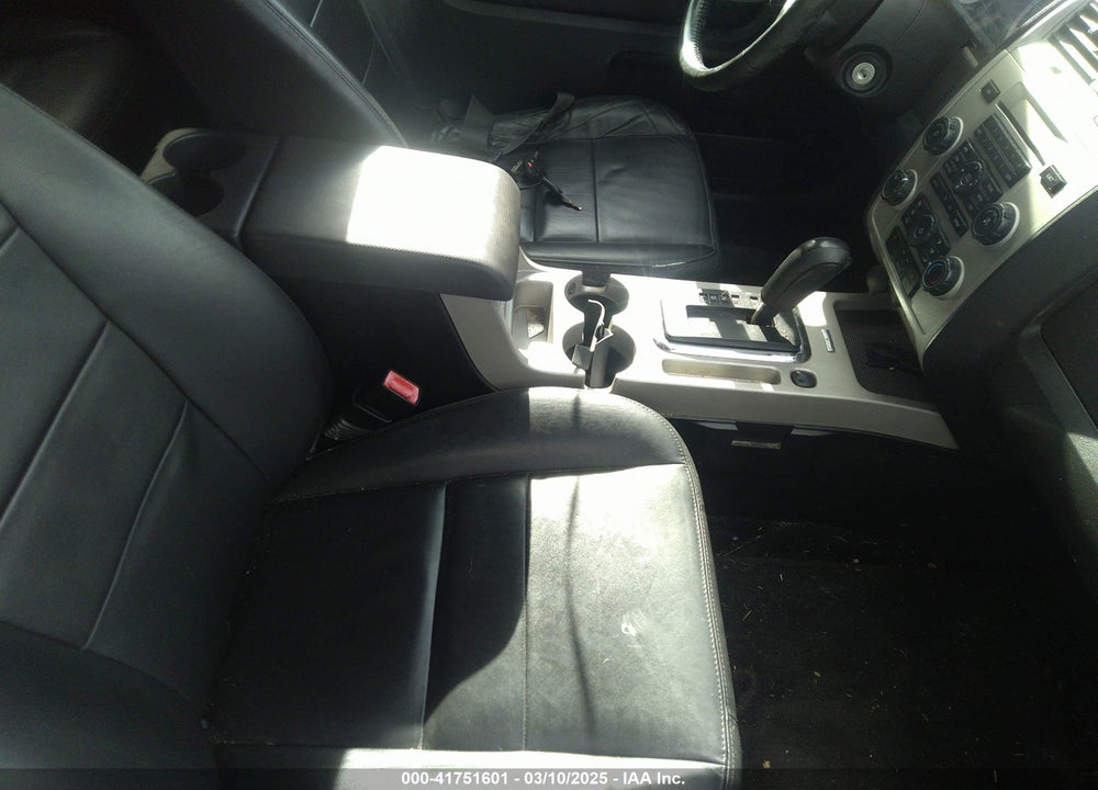 2011 FORD ESCAPE VIN: 1FMCU9DG2BKC02614