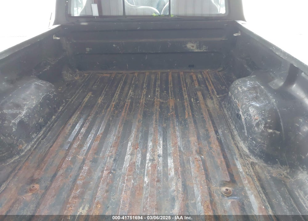 1998 FORD RANGER VIN: 1FTYR10C7WUD08115