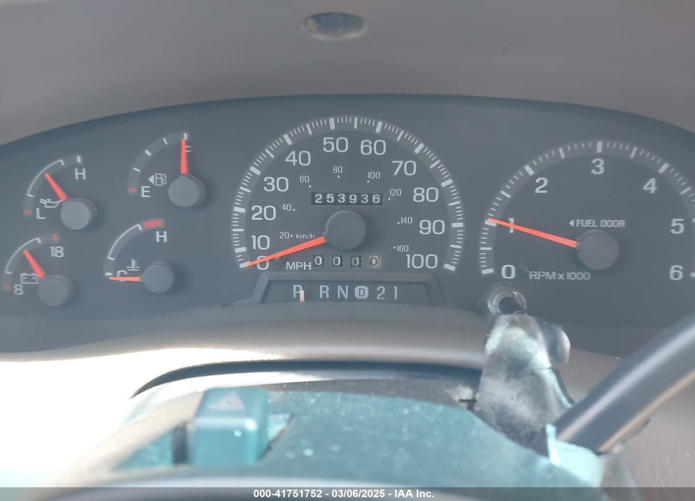 1998 FORD F-150 LARIAT/STANDARD/XL/XLT VIN: 1FTZX1762WKA73225