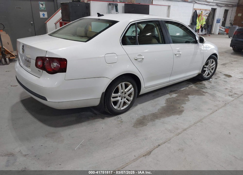 2009 VOLKSWAGEN JETTA VIN: 3VWRL81K19M120894