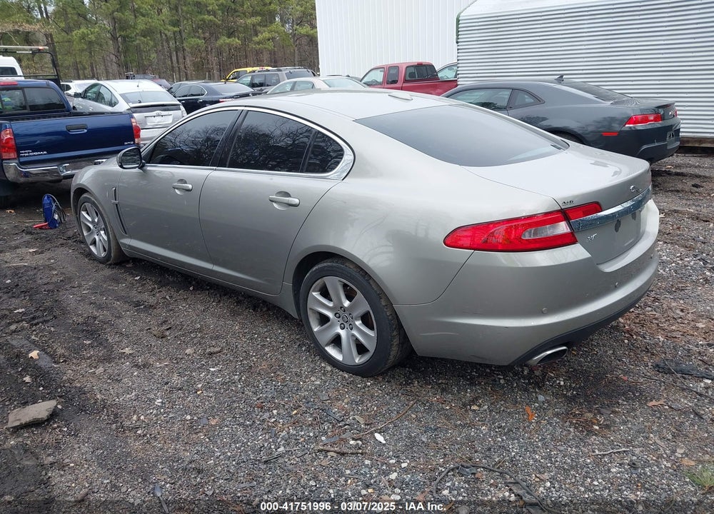 2011 JAGUAR XF VIN: SAJWA0FB5BLR93854
