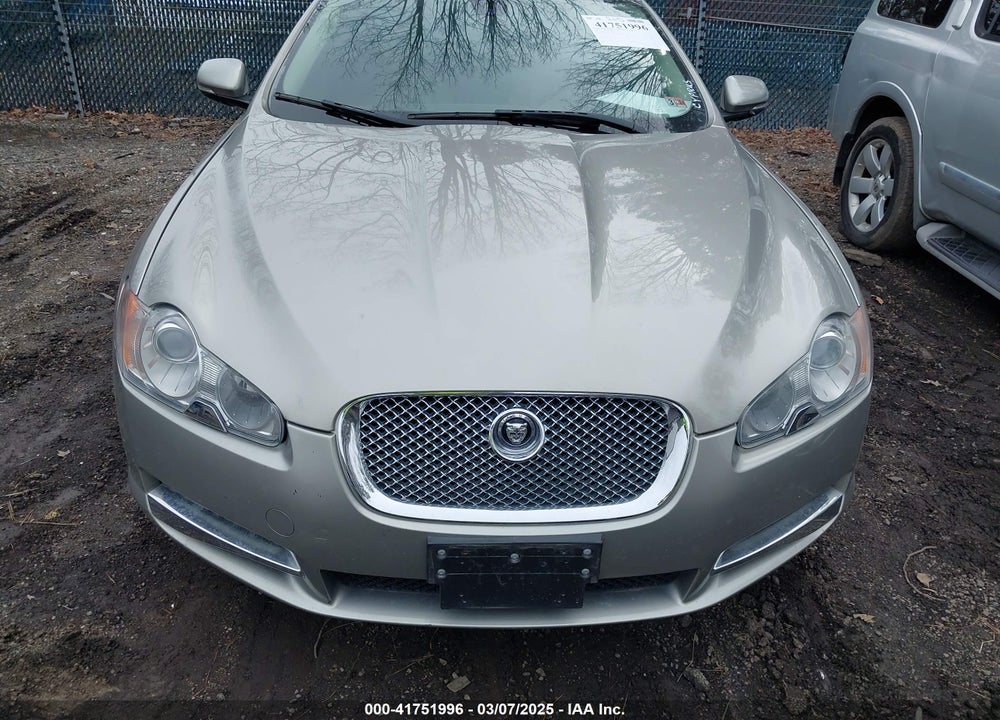 2011 JAGUAR XF VIN: SAJWA0FB5BLR93854
