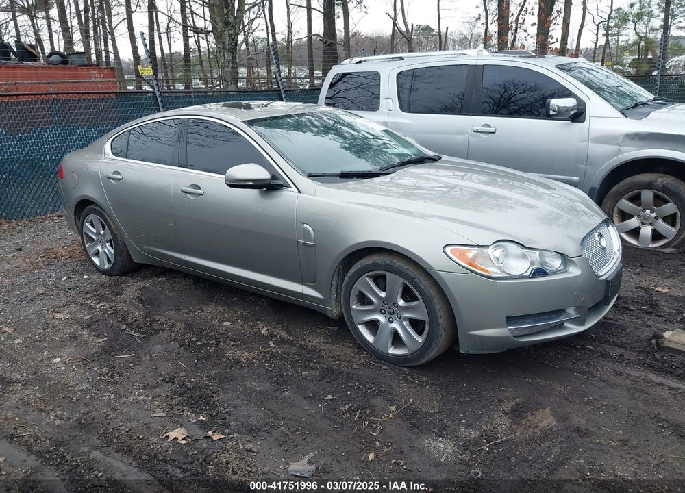 2011 JAGUAR XF VIN: SAJWA0FB5BLR93854