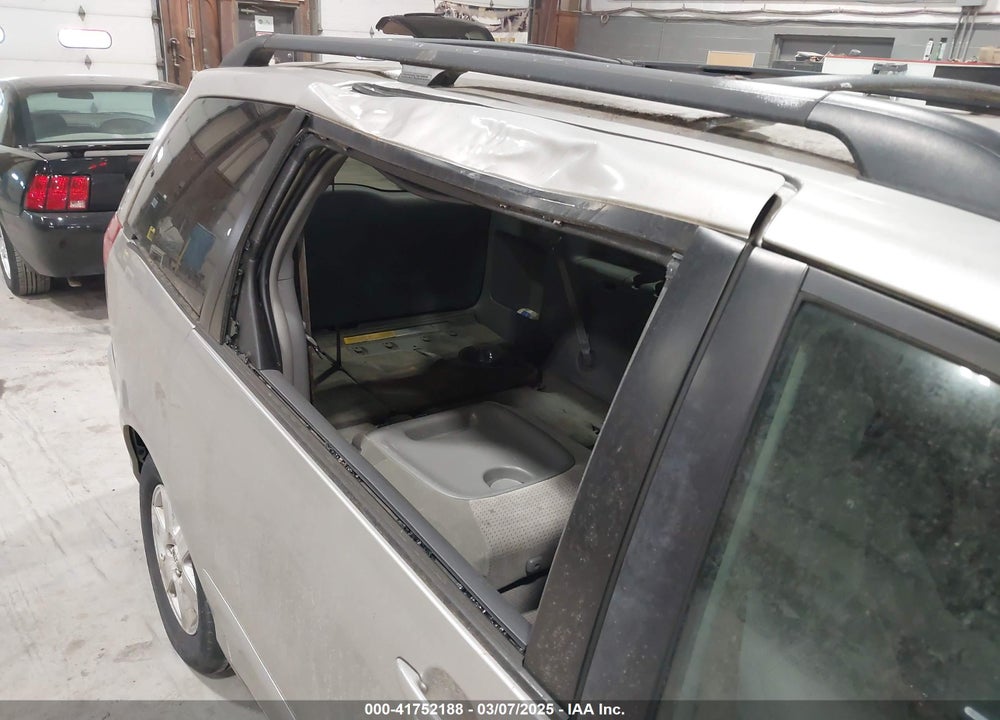 2009 TOYOTA SIENNA LE VIN: 5TDZK23C49S273911