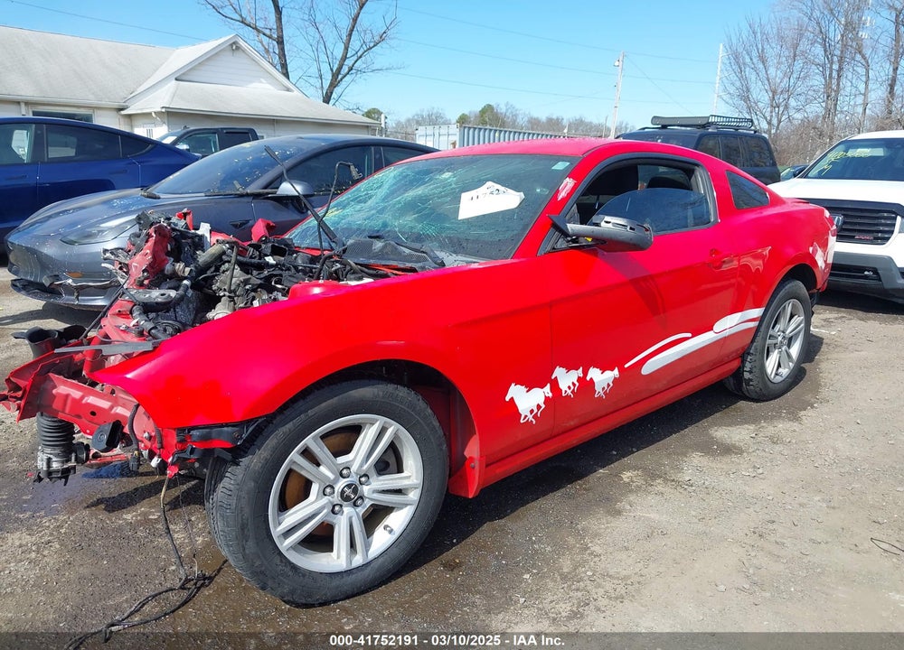 2014 FORD MUSTANG V6 VIN: 1ZVBP8AM6E5282057