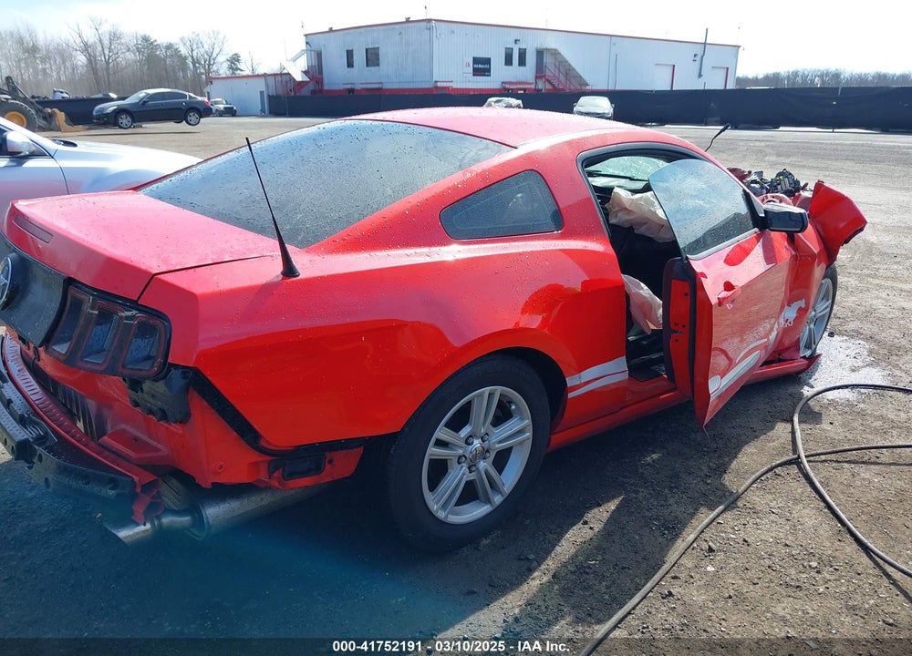 2014 FORD MUSTANG V6 VIN: 1ZVBP8AM6E5282057
