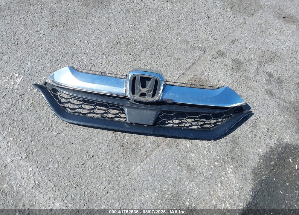 2019 HONDA CR-V VIN: JHLRW2H50KX000448