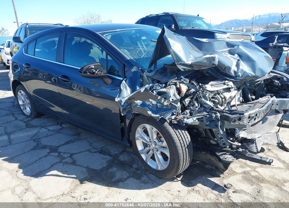 2019 CHEVROLET CRUZE VIN: 3G1BE6SM2KS606126