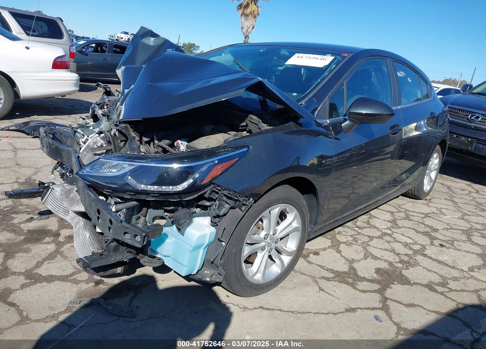 2019 CHEVROLET CRUZE VIN: 3G1BE6SM2KS606126